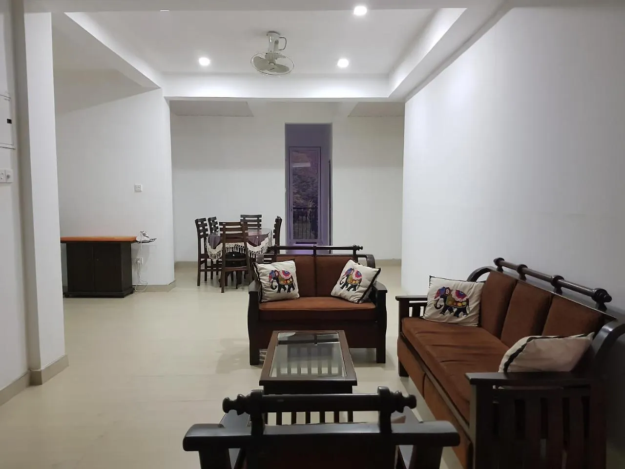 Apartamento de 100 m² en Peradeniya, con 2 habitación Kandy Habitación en casa particular